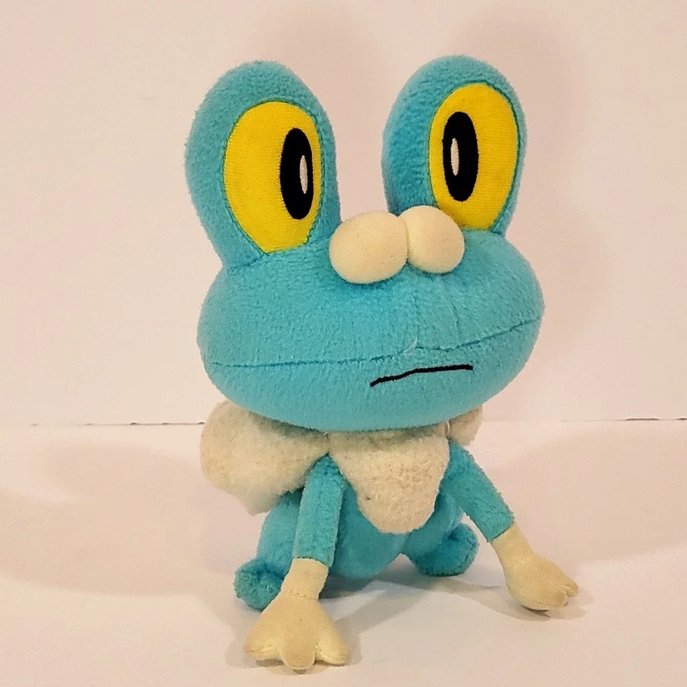 Pokémon Froakie 7